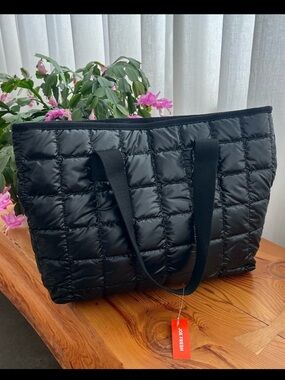 NWT Joe Fresh Puffer Bag / Tote